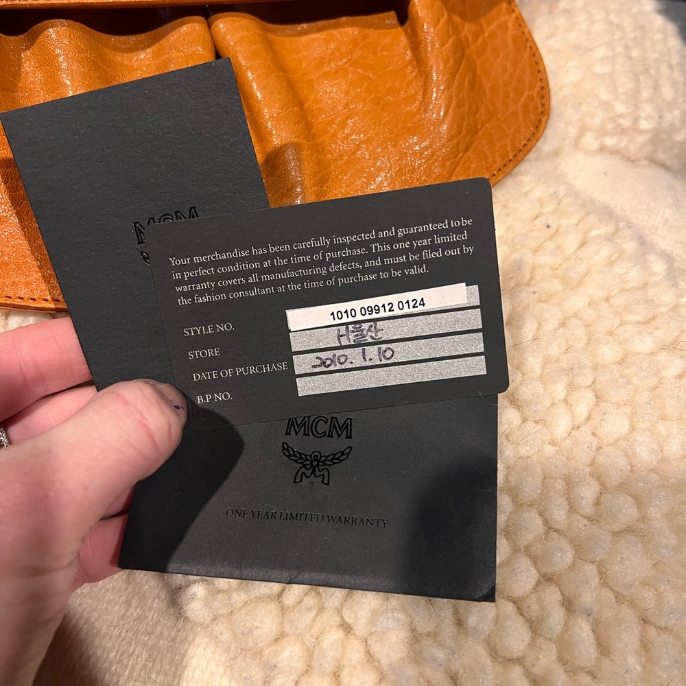 MCM Limited Edition 2 Way Bag w/ Embossed Leather * ORIGINAL DUSTY & COA CARDS* - Picture 11 of 14